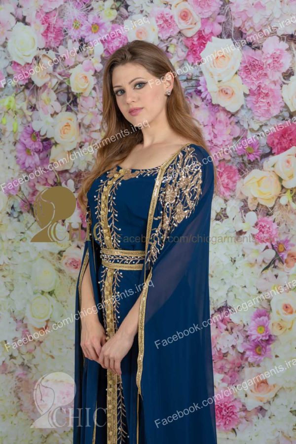 ⁦ستايل خليجي مع رداء مشغول | نيلي⁩ - الصورة ⁦4⁩