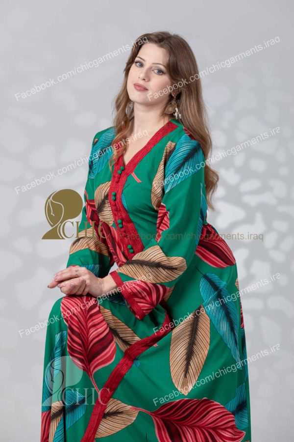⁦جلابية خليجي مع سفيفه وازرار مغربي | مشجر اخضر⁩ - الصورة ⁦3⁩